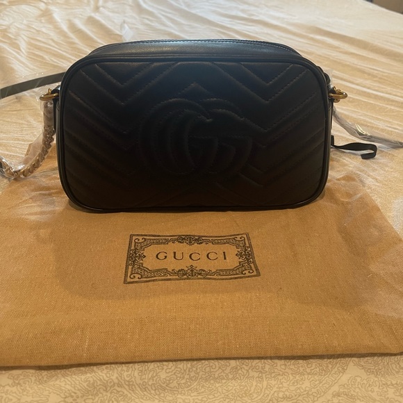 SOLD ❌ Gucci GG Marmont Small Matelassé Shoulder Bag - Picture 2 of 10